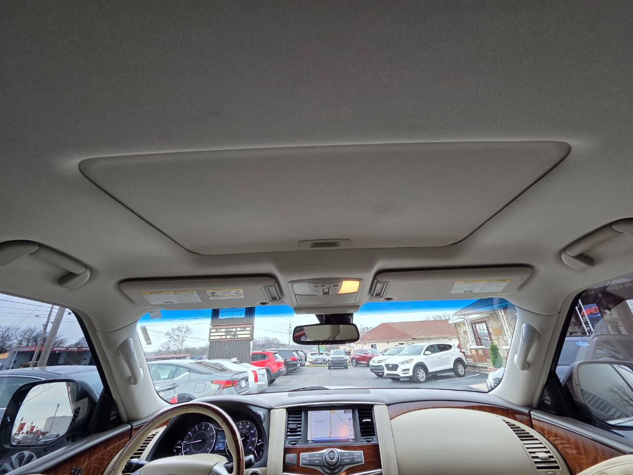 Infiniti QX80 4WD 2015