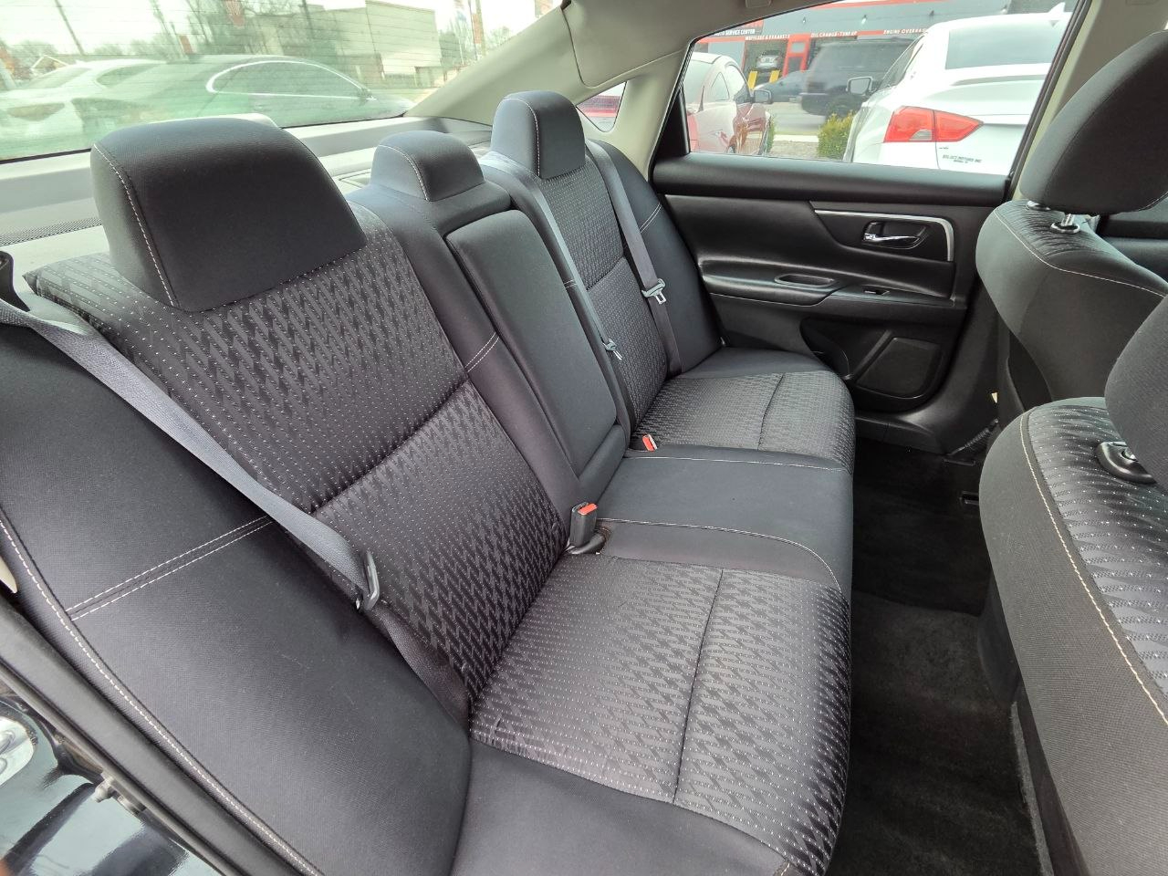 Nissan Altima 2.5 SV 2016