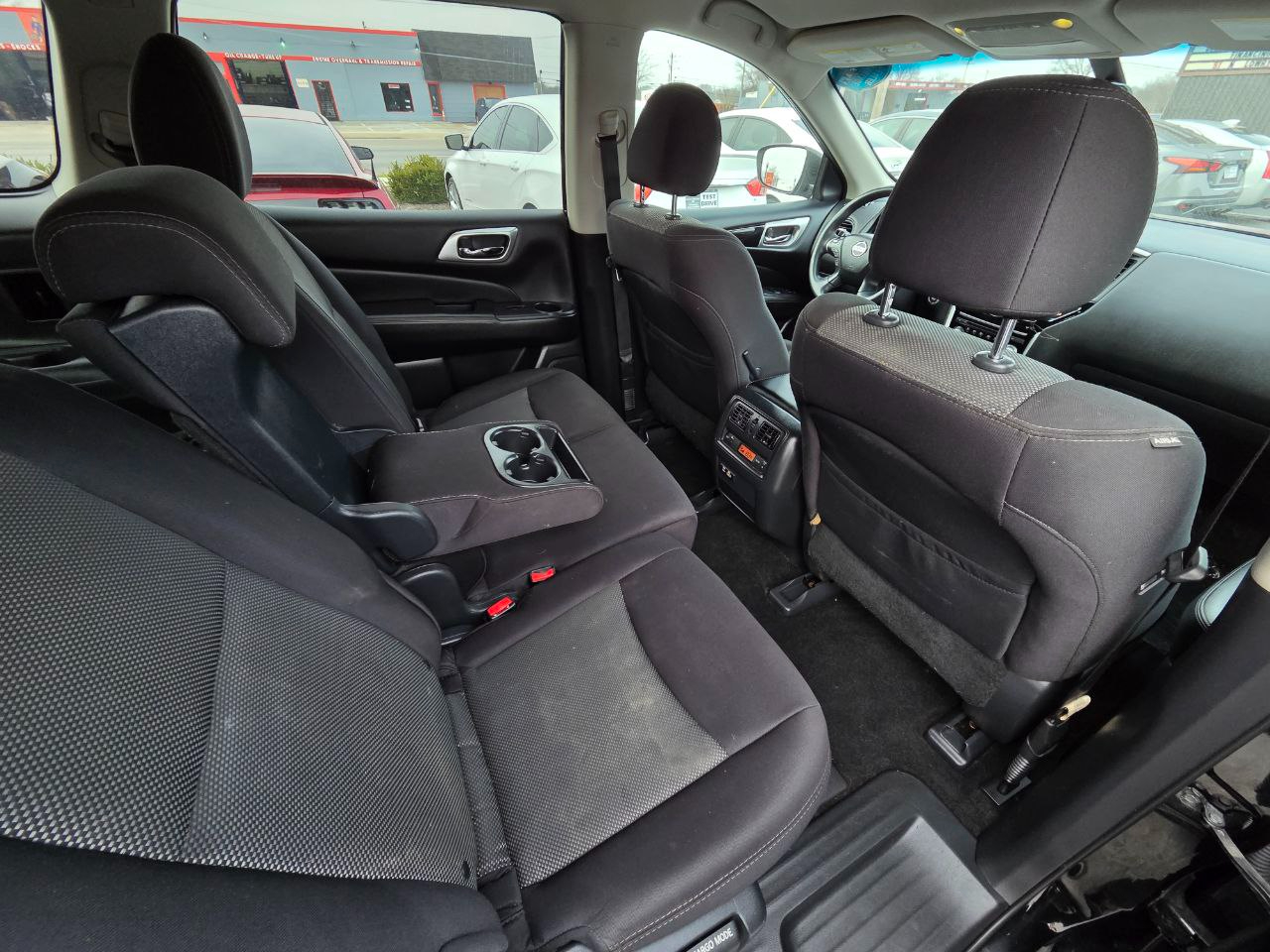 Nissan Pathfinder S 2WD 2019