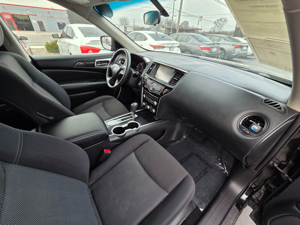 Nissan Pathfinder S 2WD 2019