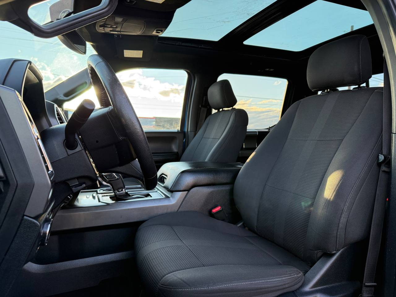 Ford F-150 XLT SuperCrew 5.5-ft. Bed 4WD 2016