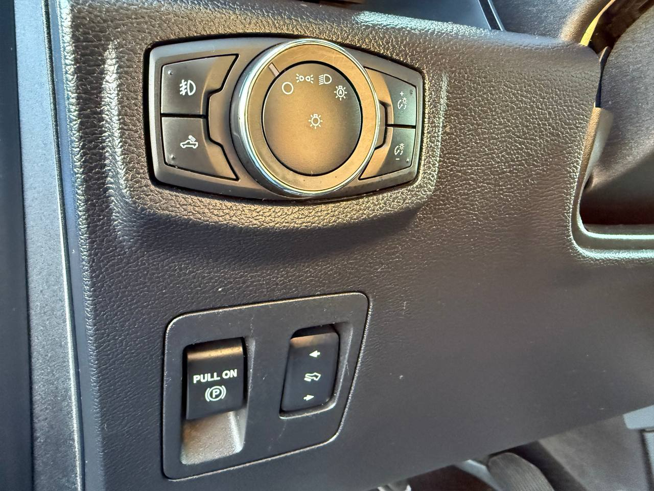 Ford F-150 XLT SuperCrew 5.5-ft. Bed 4WD 2016