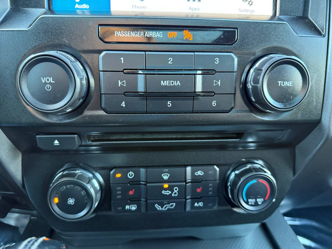 Ford F-150 XLT SuperCrew 5.5-ft. Bed 4WD 2016