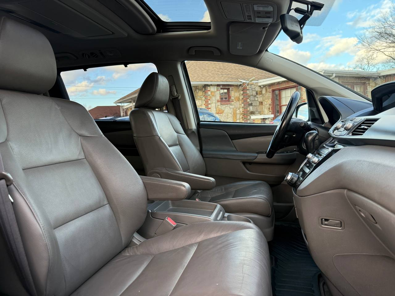 Honda Odyssey Touring 2012