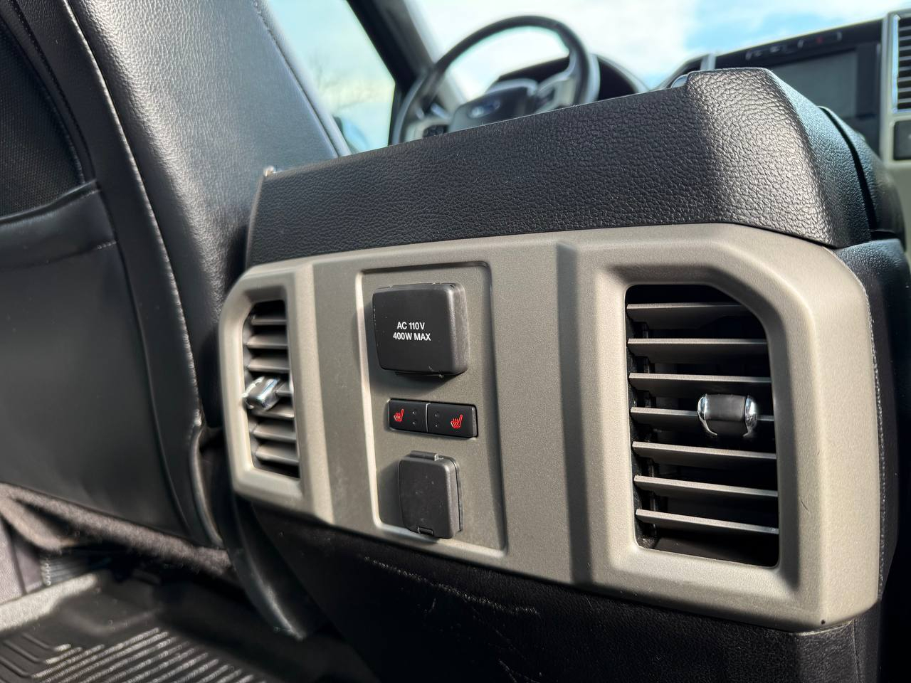 Ford F-150 Lariat SuperCrew 5.5-ft. Bed 4WD 2015