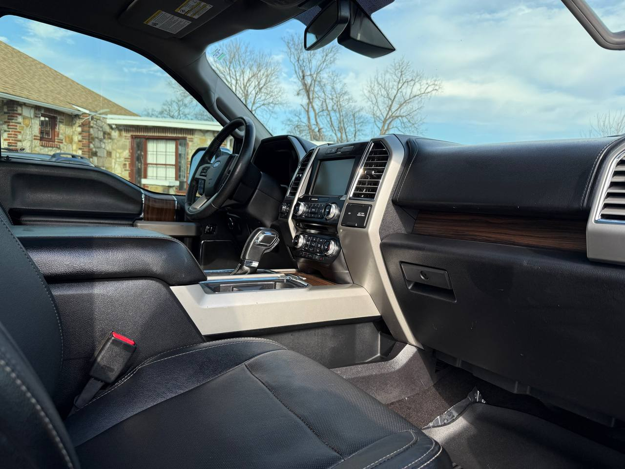 Ford F-150 Lariat SuperCrew 5.5-ft. Bed 4WD 2015