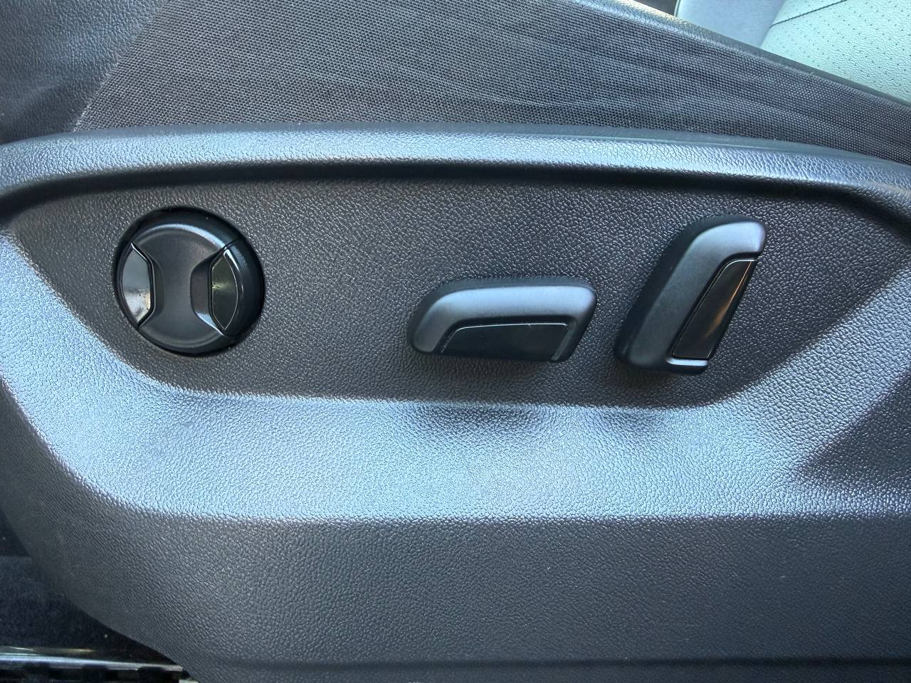 Volkswagen Tiguan SE 2018