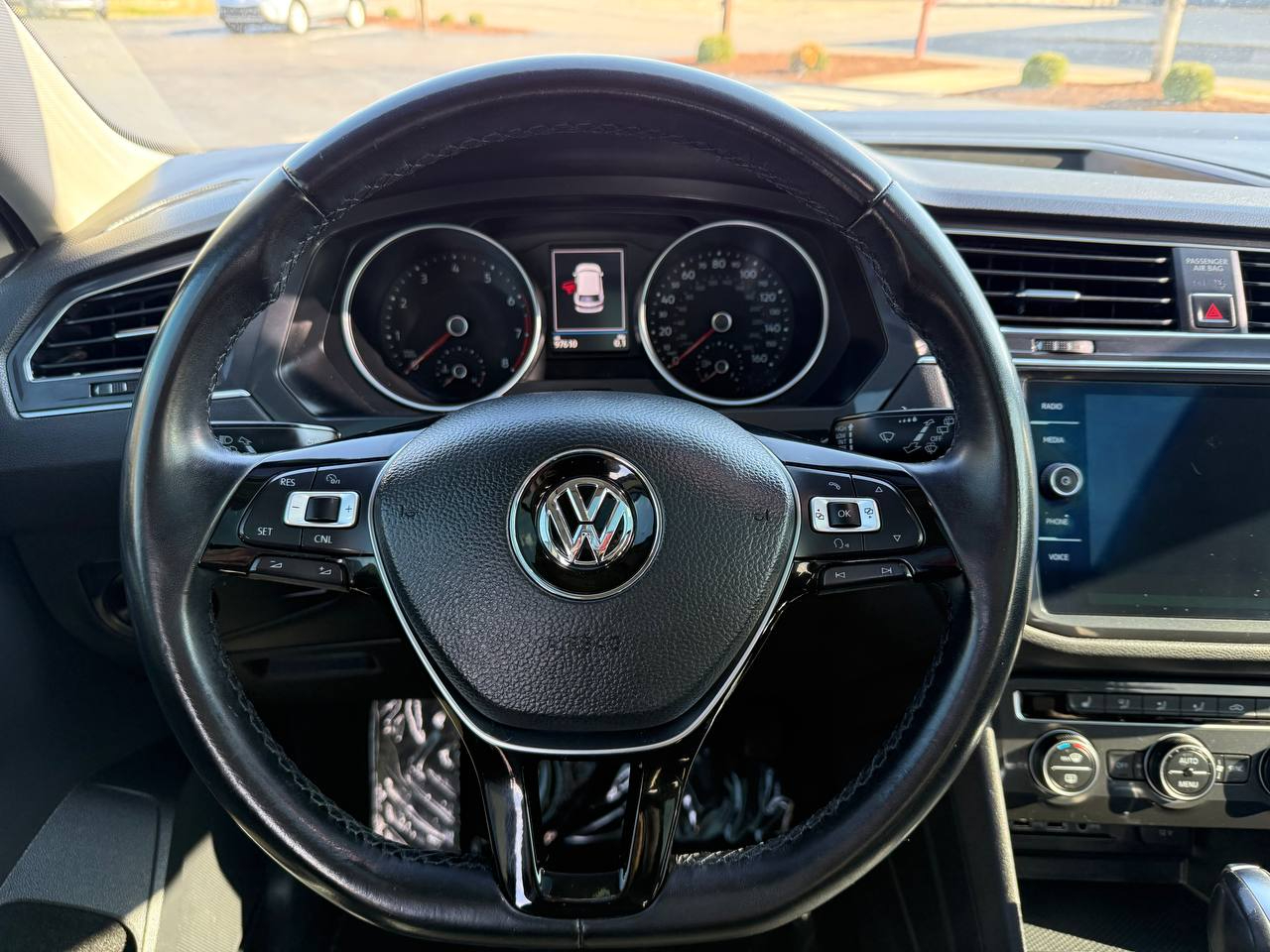 Volkswagen Tiguan SE 2018