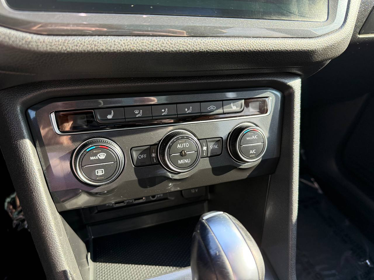 Volkswagen Tiguan SE 2018