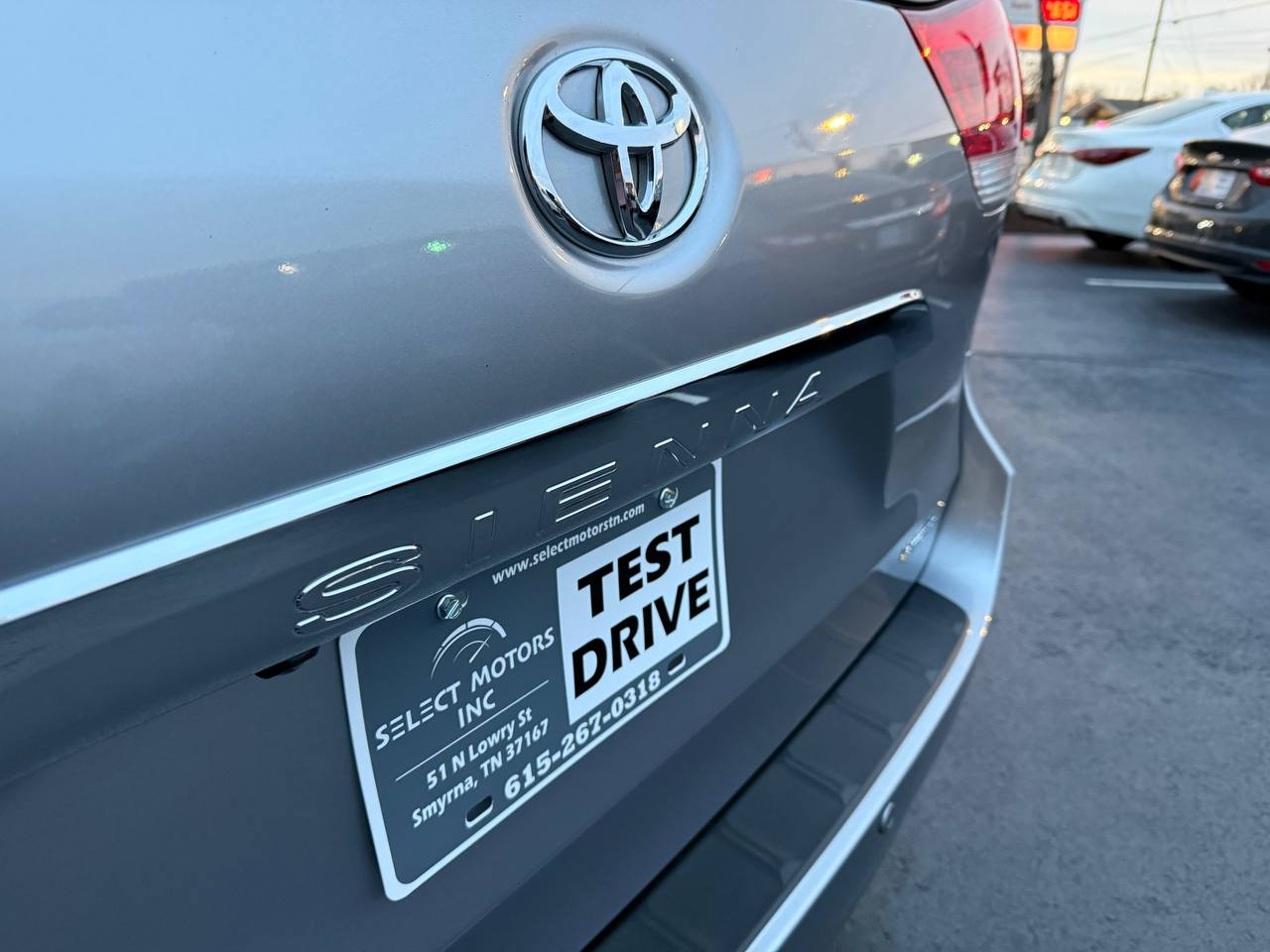 Toyota Sienna Limited 7-Pass V6 2011