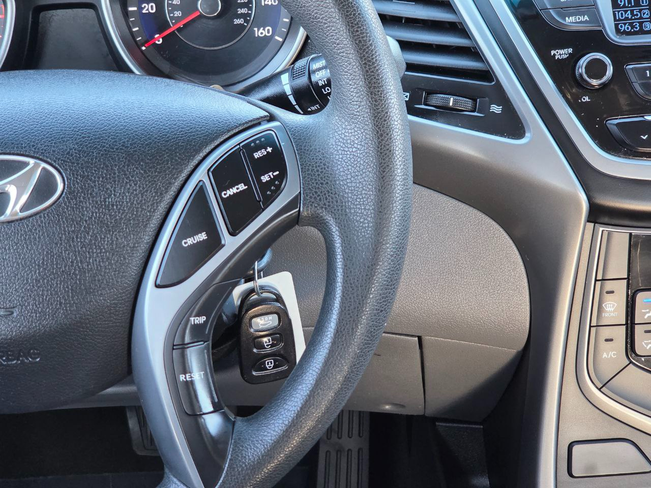 Hyundai Elantra SE 2016