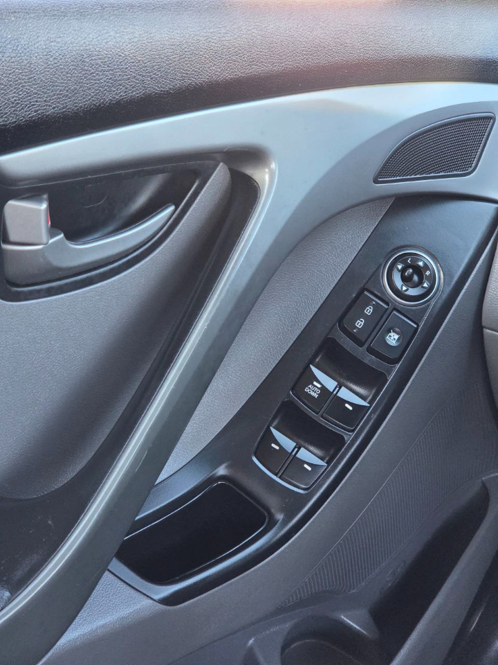 Hyundai Elantra SE 2016