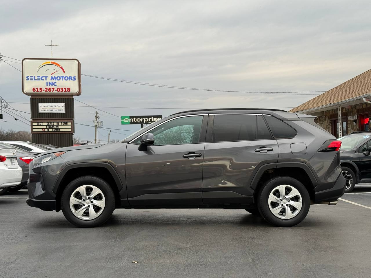 Toyota RAV4 LE 2019