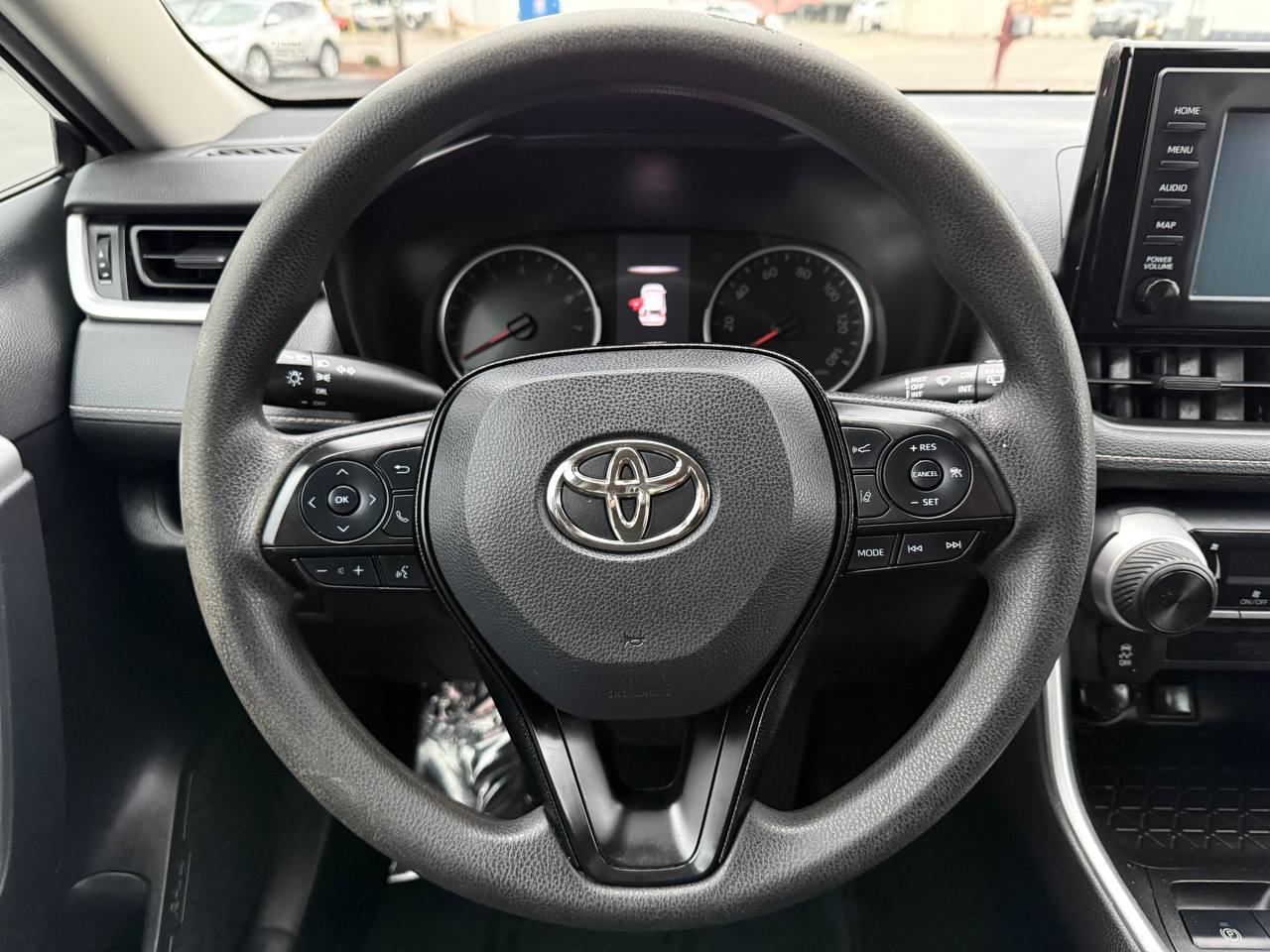 Toyota RAV4 LE 2019