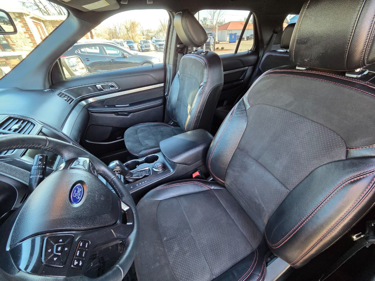 Ford Explorer XLT 4WD 2018