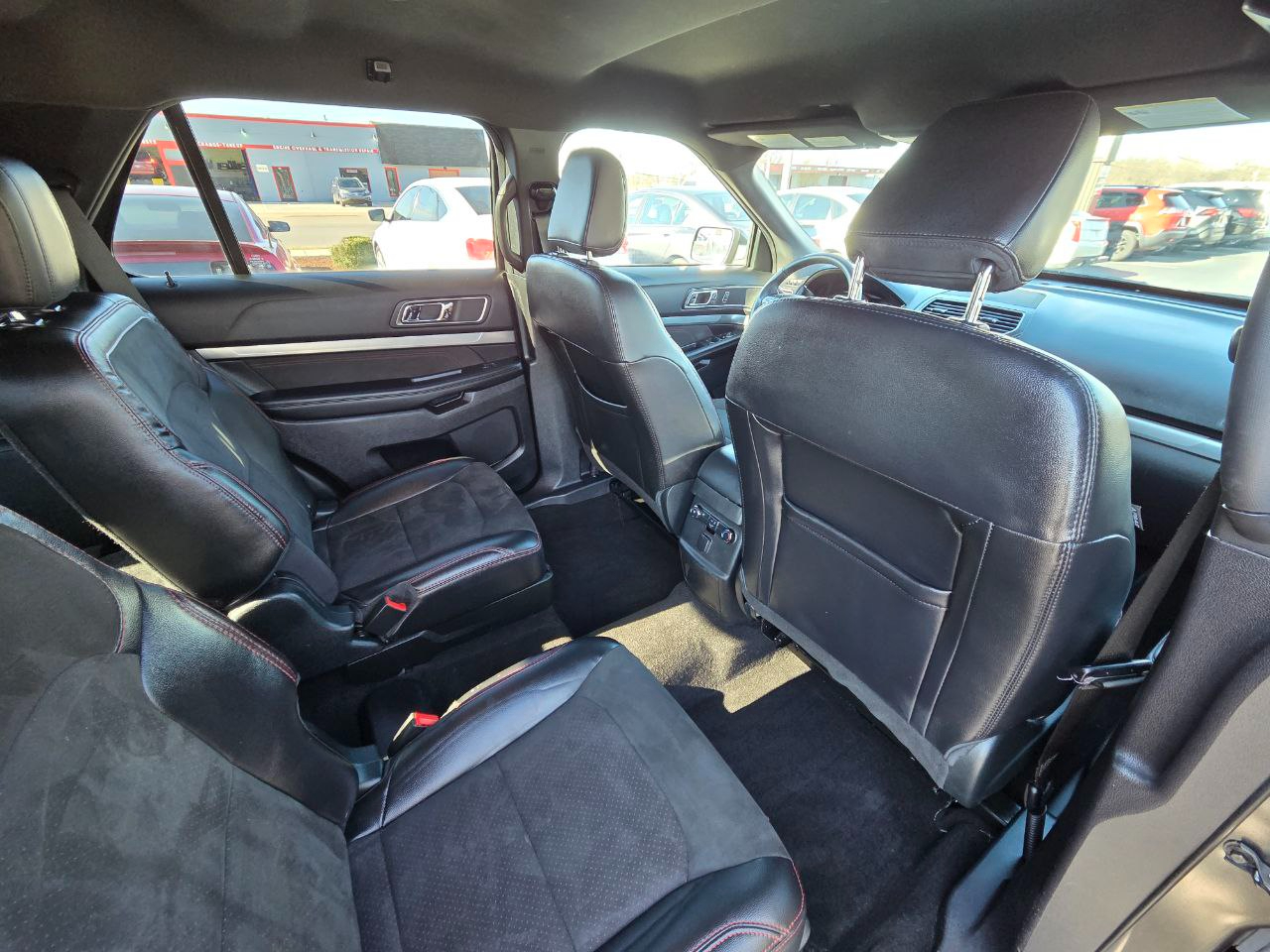 Ford Explorer XLT 4WD 2018