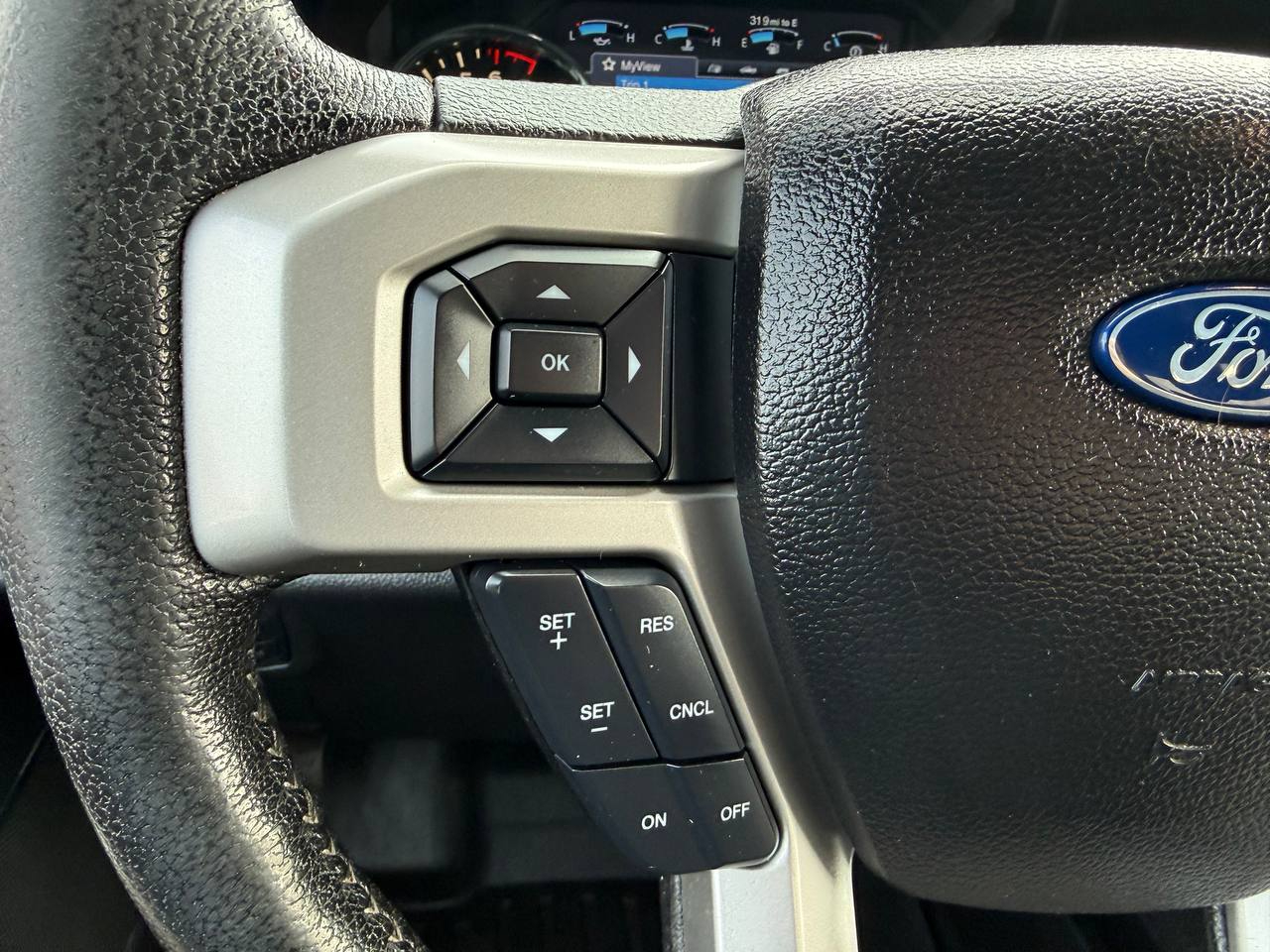 Ford F-150 Lariat SuperCrew 5.5-ft. Bed 4WD 2016