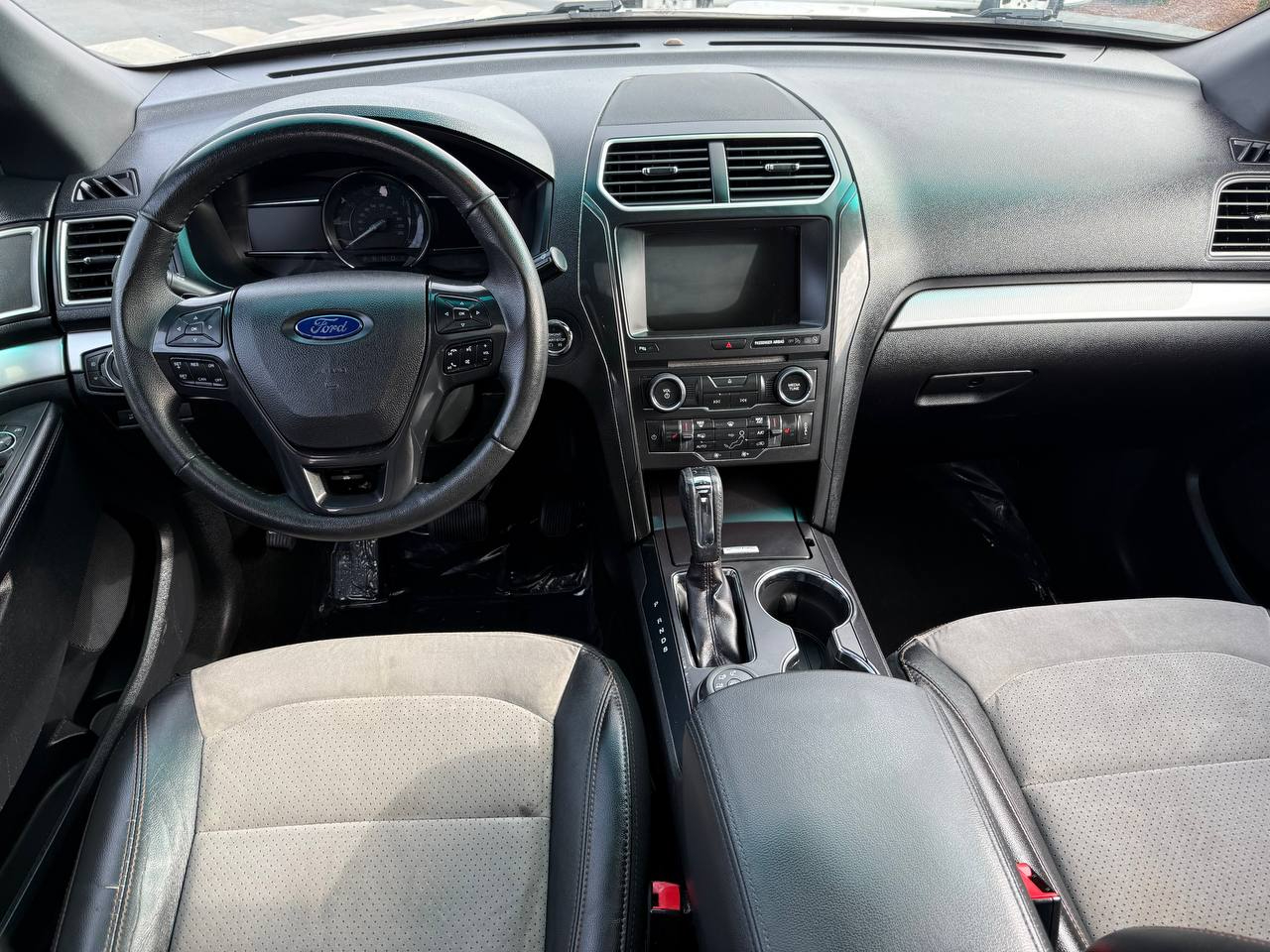 Ford Explorer XLT 4WD 2017