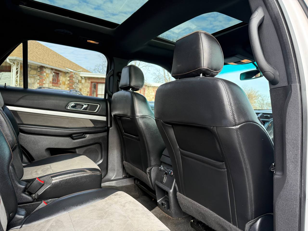 Ford Explorer XLT 4WD 2017