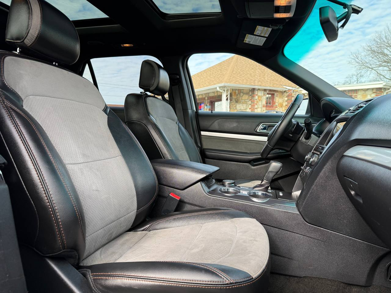 Ford Explorer XLT 4WD 2017