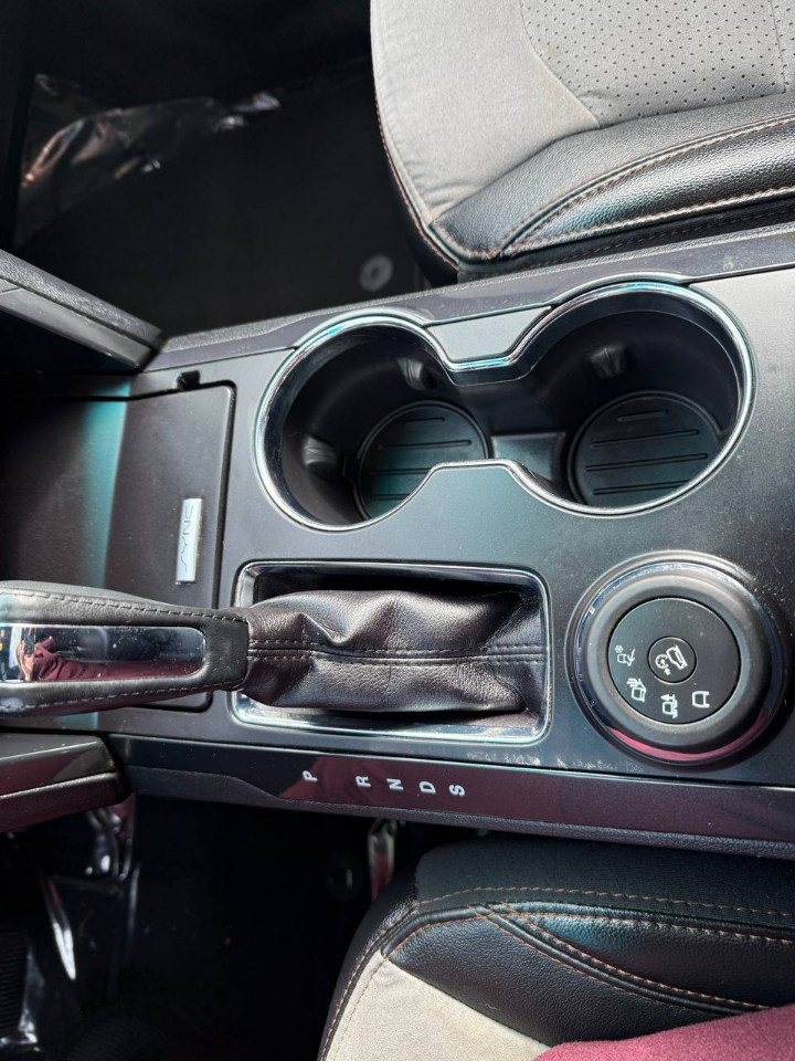 Ford Explorer XLT 4WD 2017