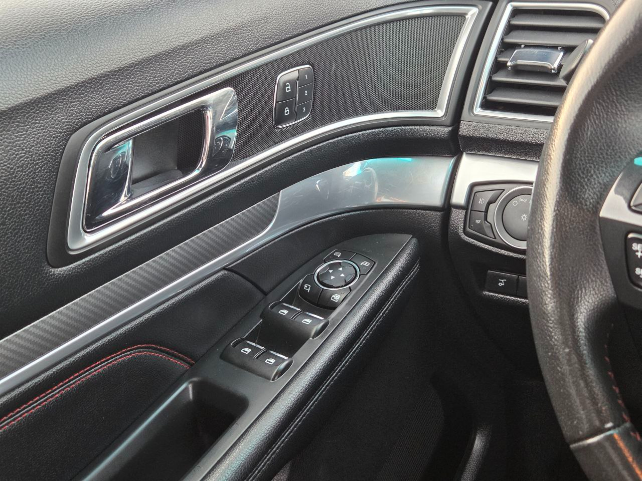 Ford Explorer Sport 4WD 2016