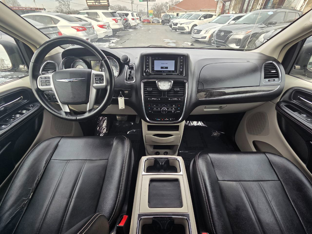 Chrysler Town & Country Touring 2016