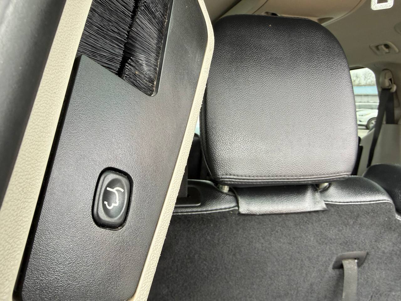 Chrysler Town & Country Touring 2016