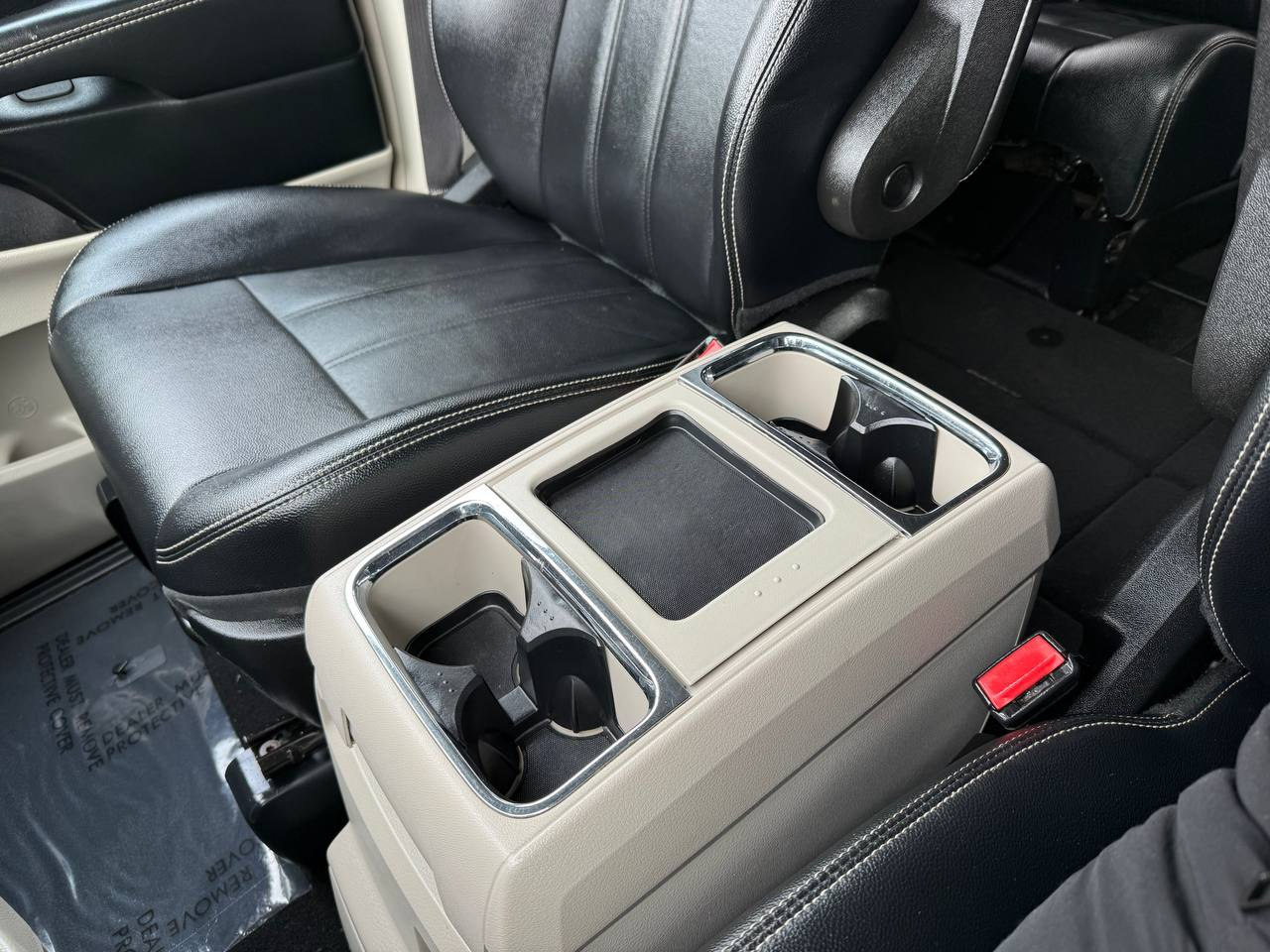 Chrysler Town & Country Touring 2016