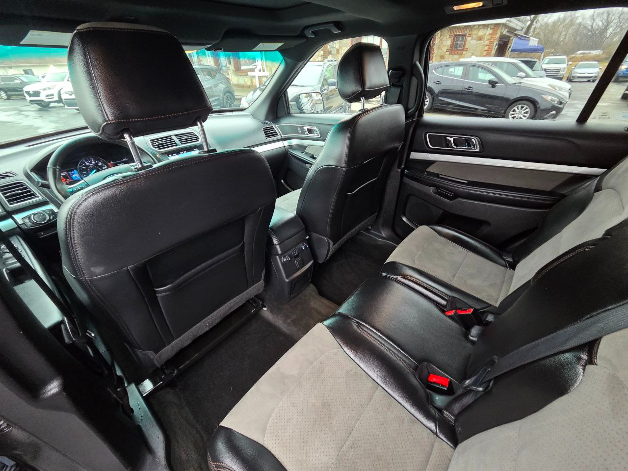 Ford Explorer XLT 4WD 2017