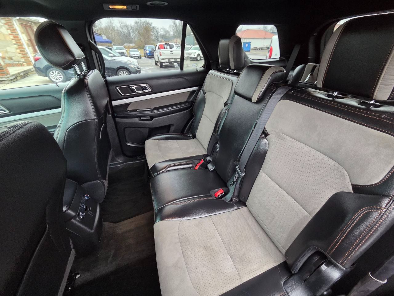 Ford Explorer XLT 4WD 2017