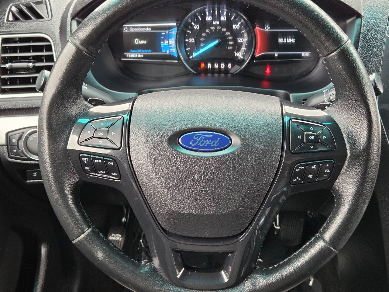 Ford Explorer XLT 4WD 2017