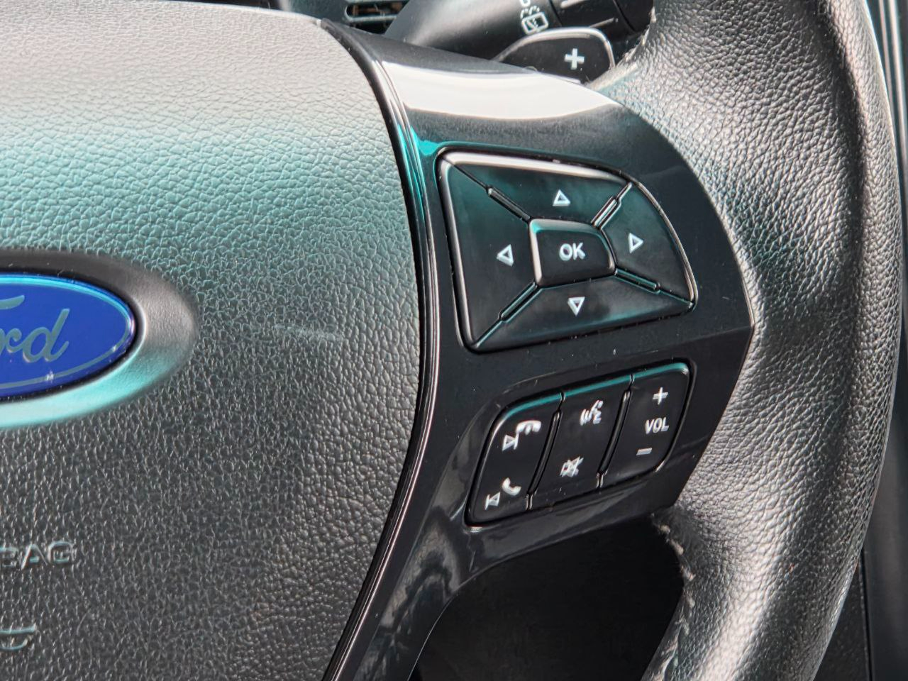 Ford Explorer XLT 4WD 2017