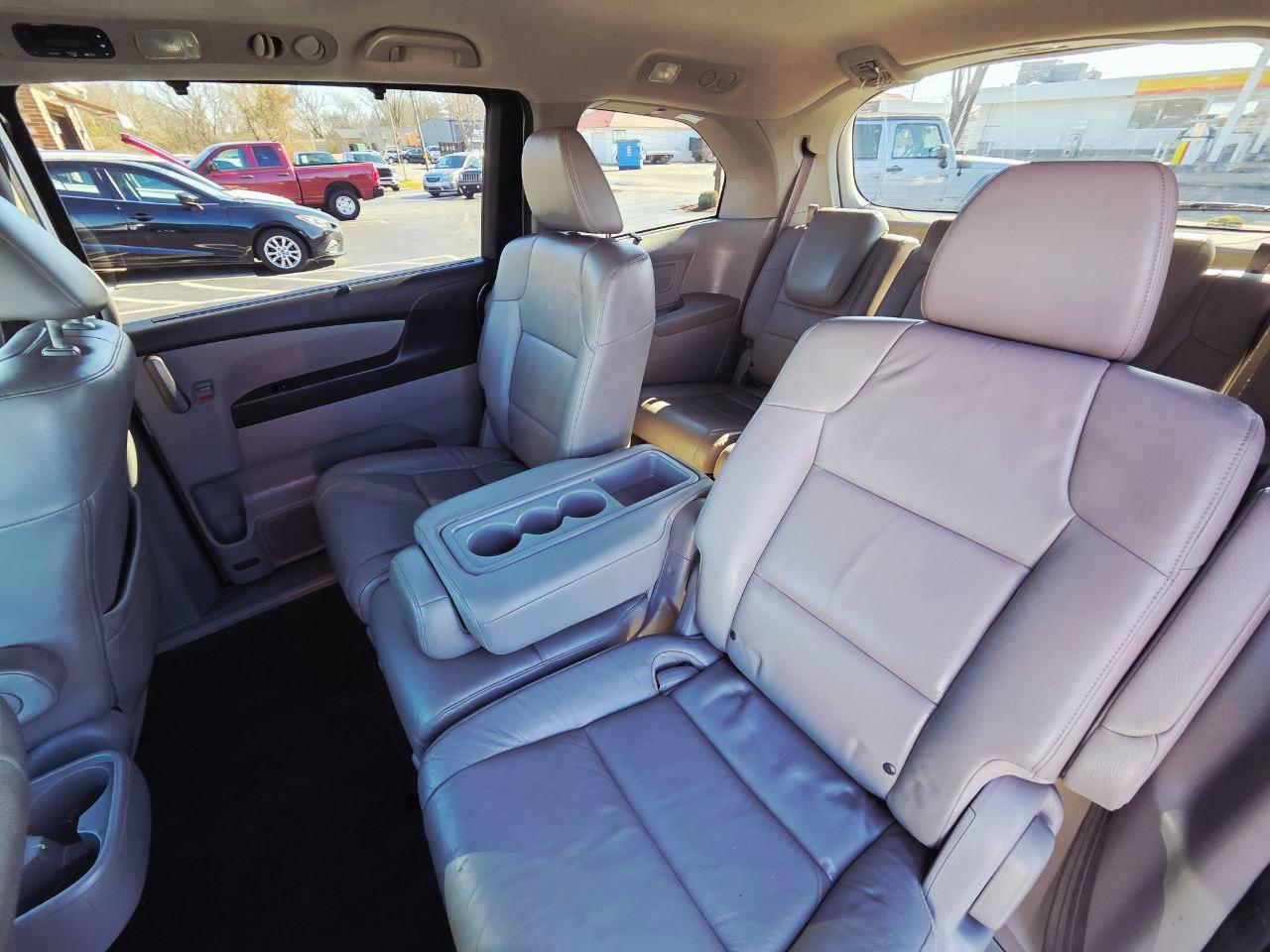 Honda Odyssey Touring 2013