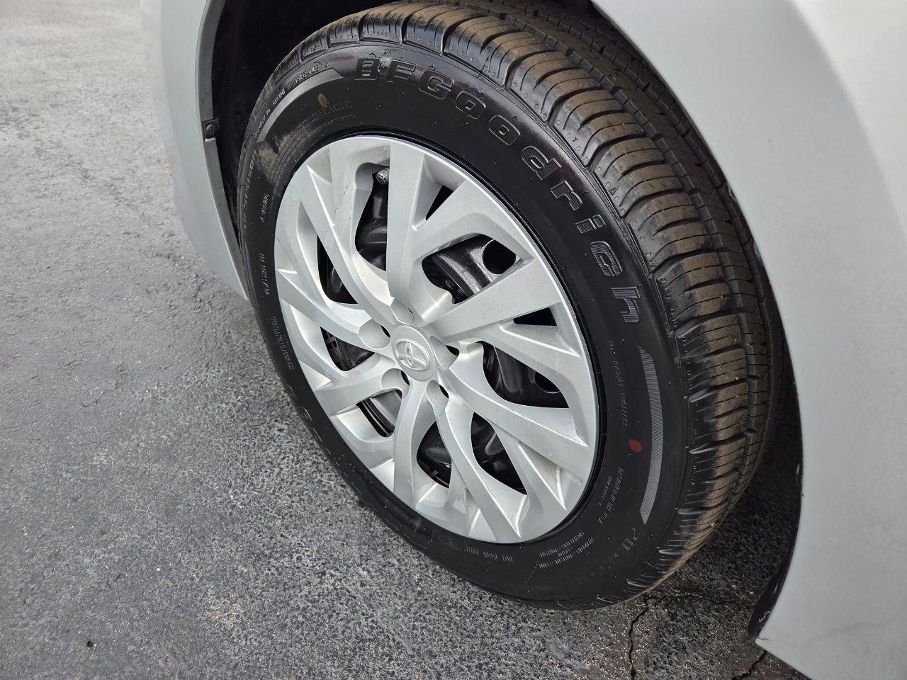 Toyota Corolla LE CVT 2019