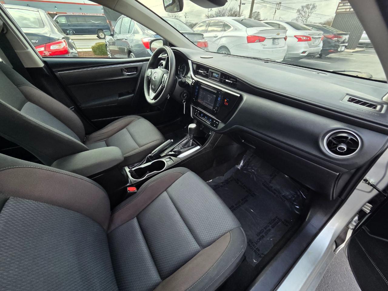 Toyota Corolla LE CVT 2019