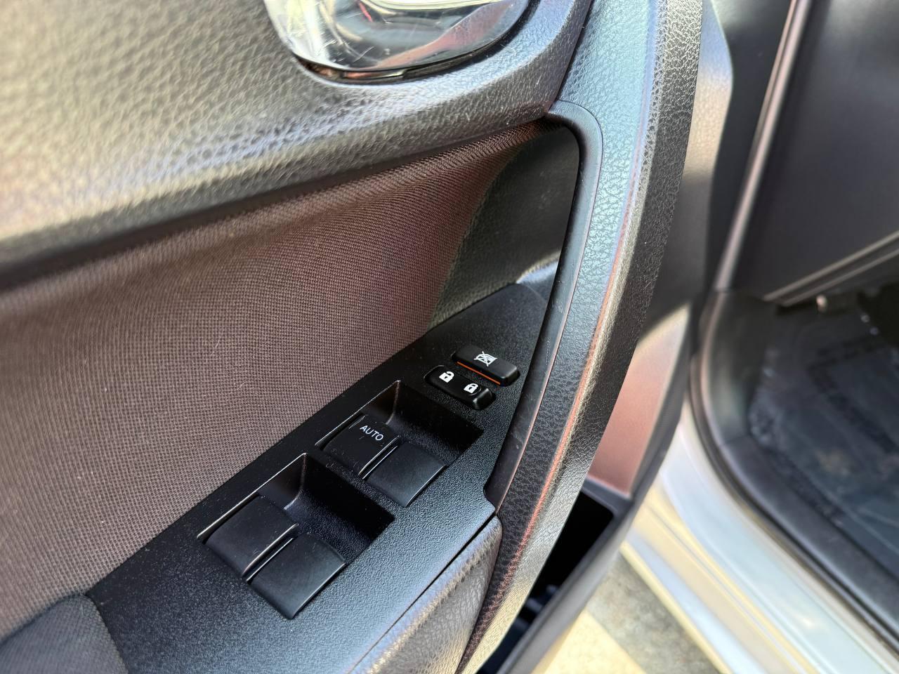 Toyota Corolla LE CVT 2019