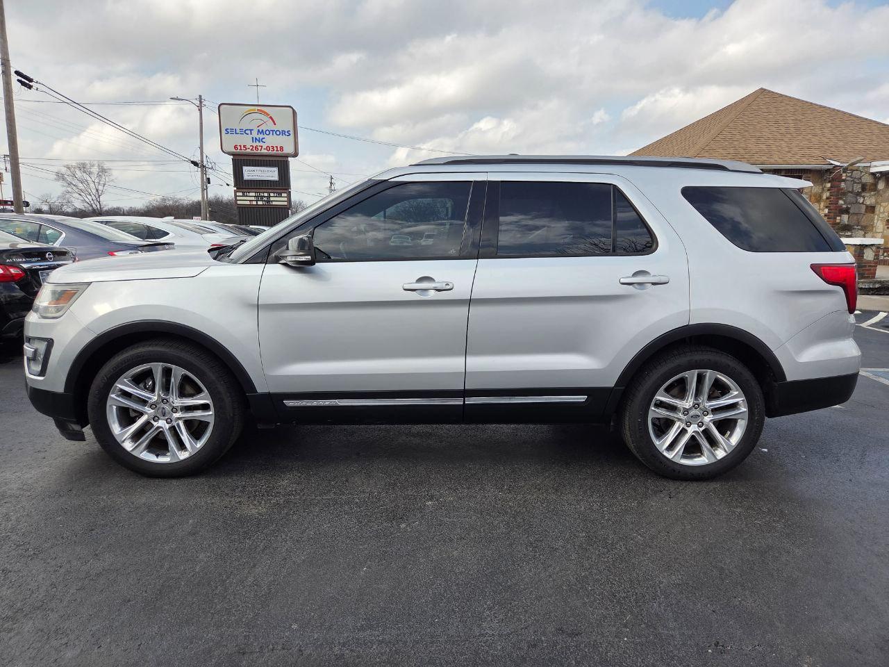 Ford Explorer XLT FWD 2016