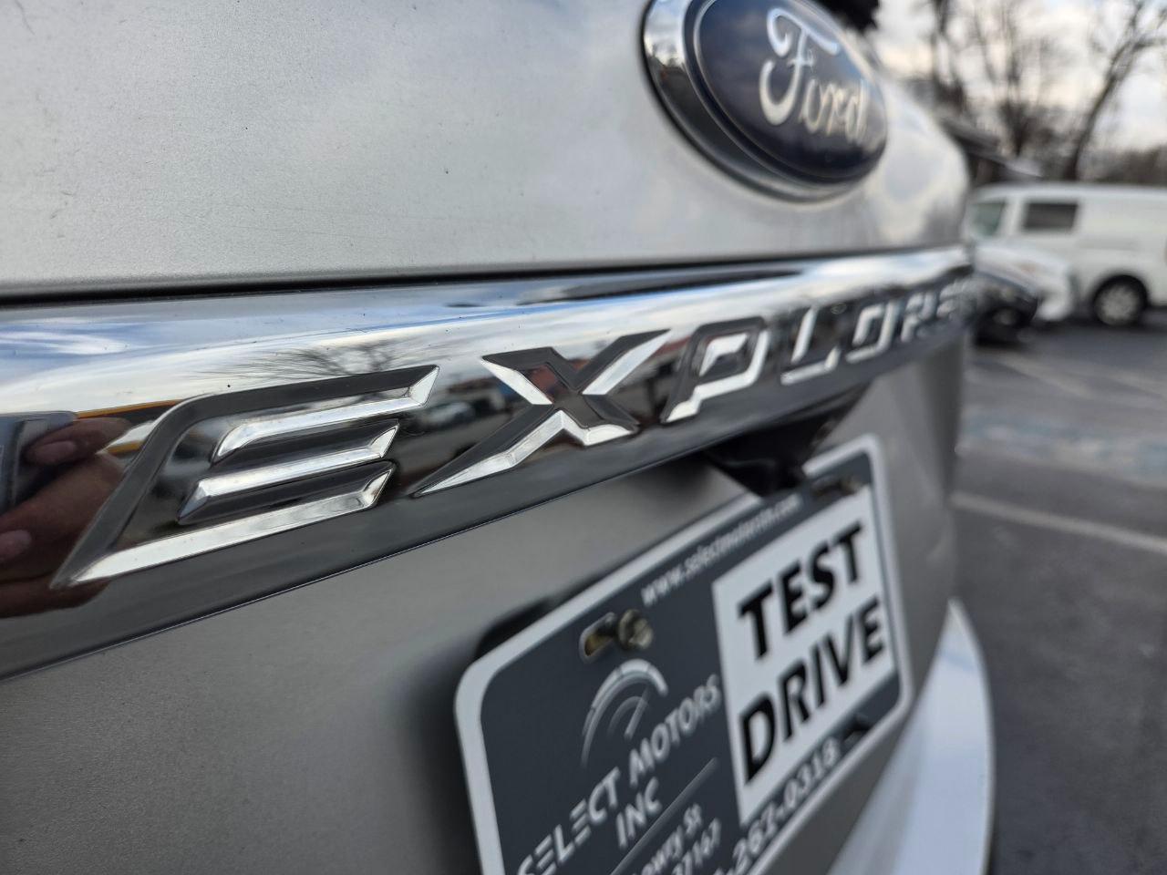 Ford Explorer XLT FWD 2016