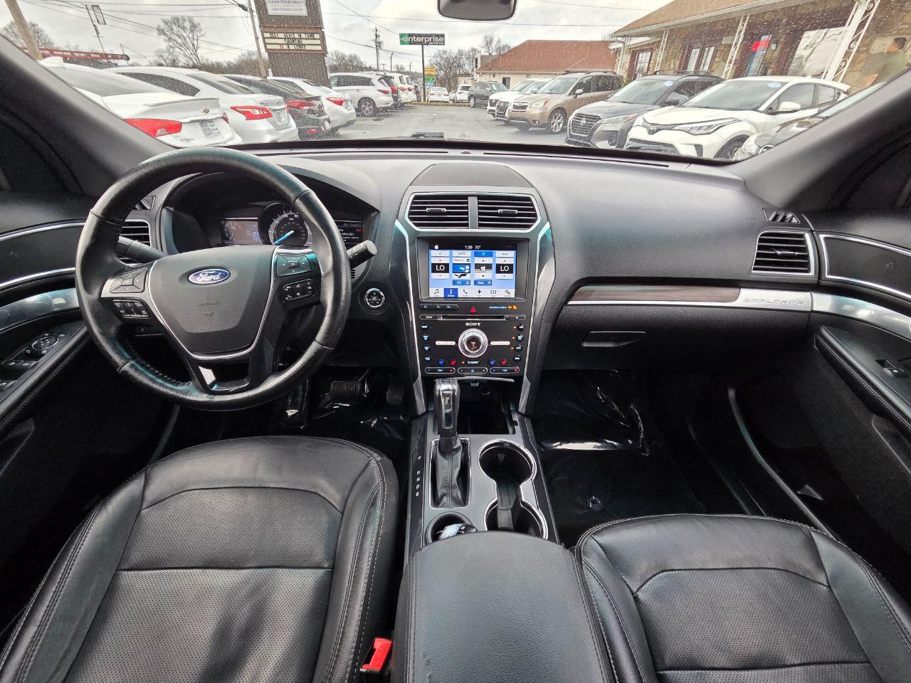 Ford Explorer Limited FWD 2017