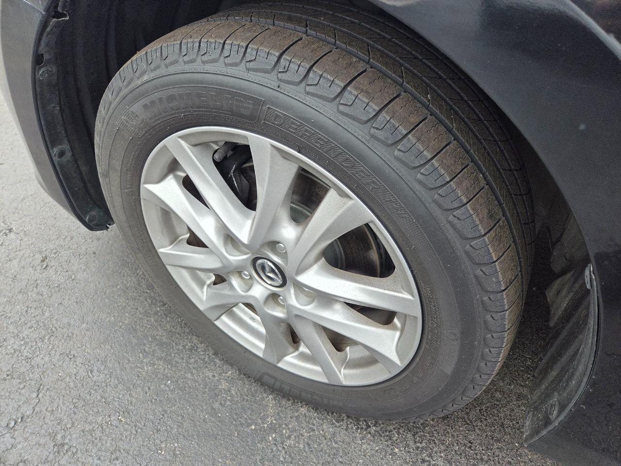 Mazda MAZDA3 i Touring AT 5-Door 2014