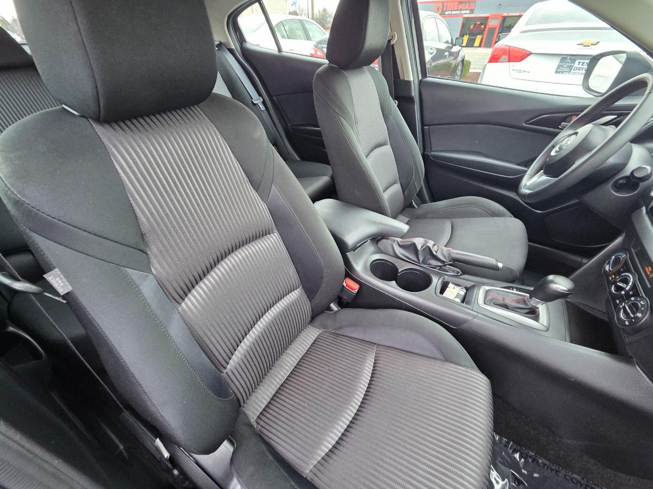 Mazda MAZDA3 i Touring AT 5-Door 2014