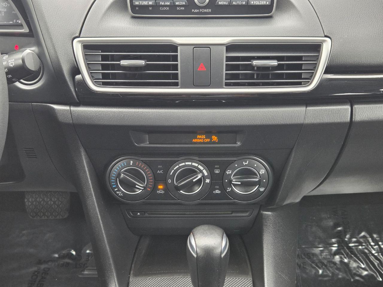 Mazda MAZDA3 i Touring AT 5-Door 2014