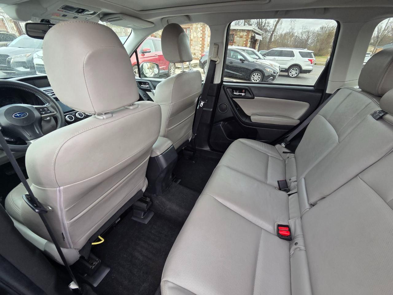 Subaru Forester 2.5i Touring 2016