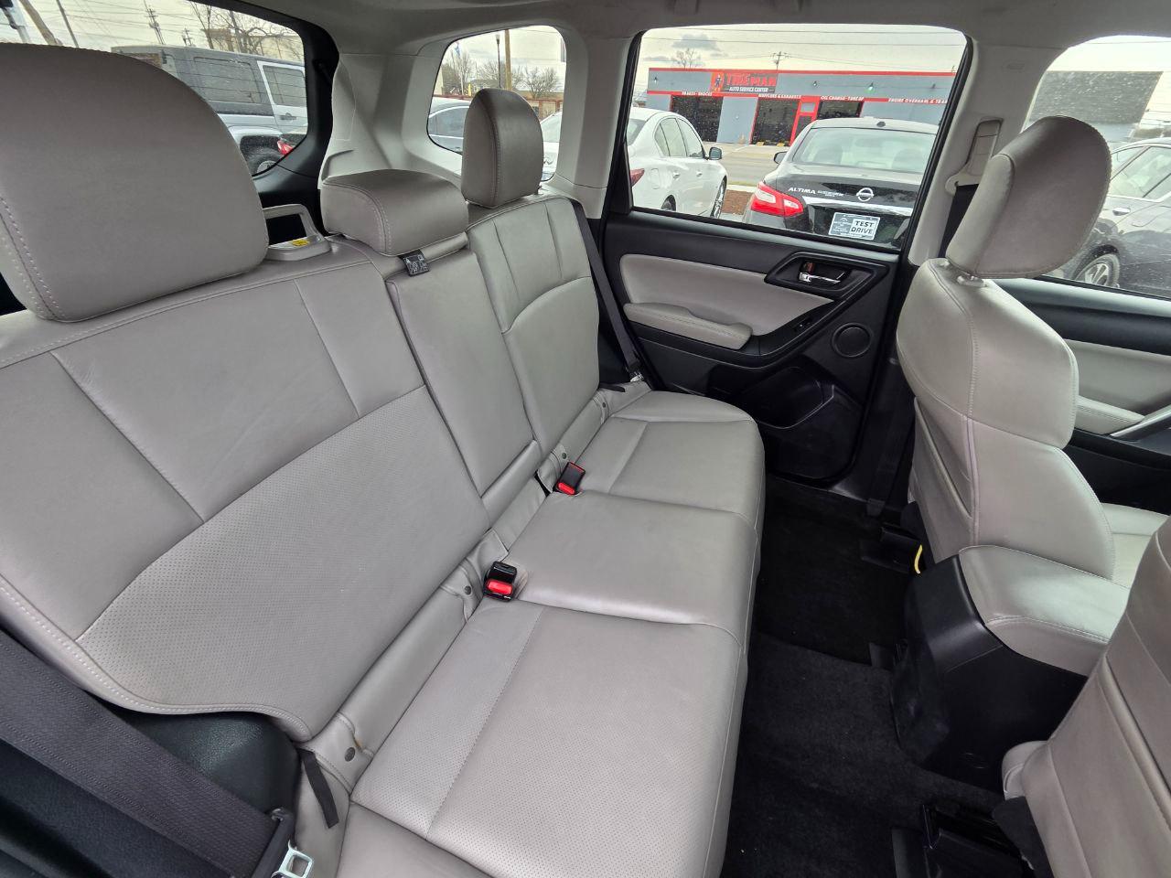 Subaru Forester 2.5i Touring 2016