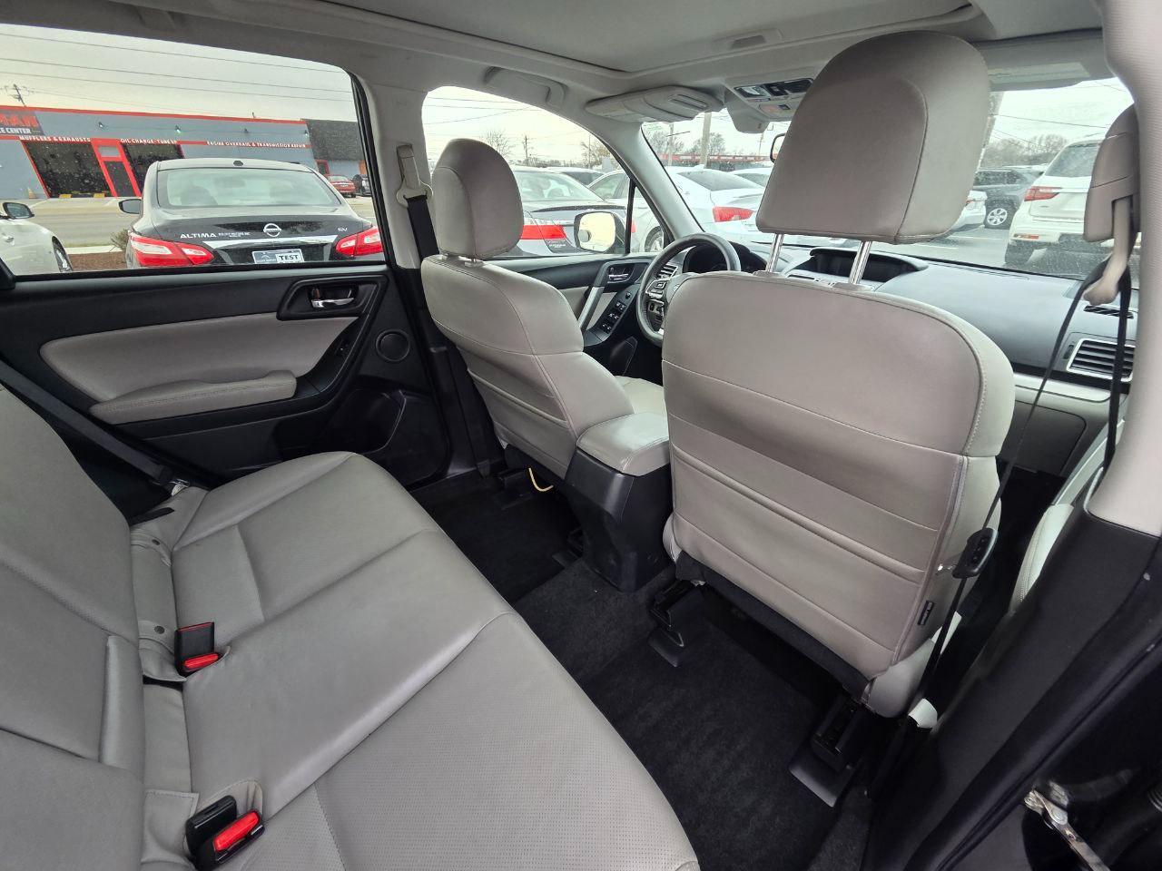 Subaru Forester 2.5i Touring 2016