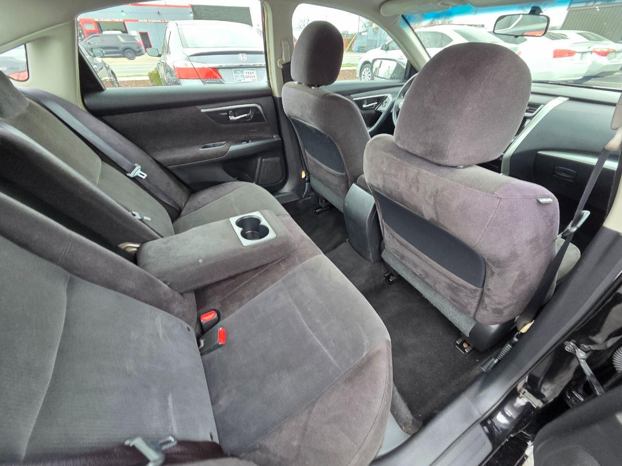 Nissan Altima 2.5 S 2013