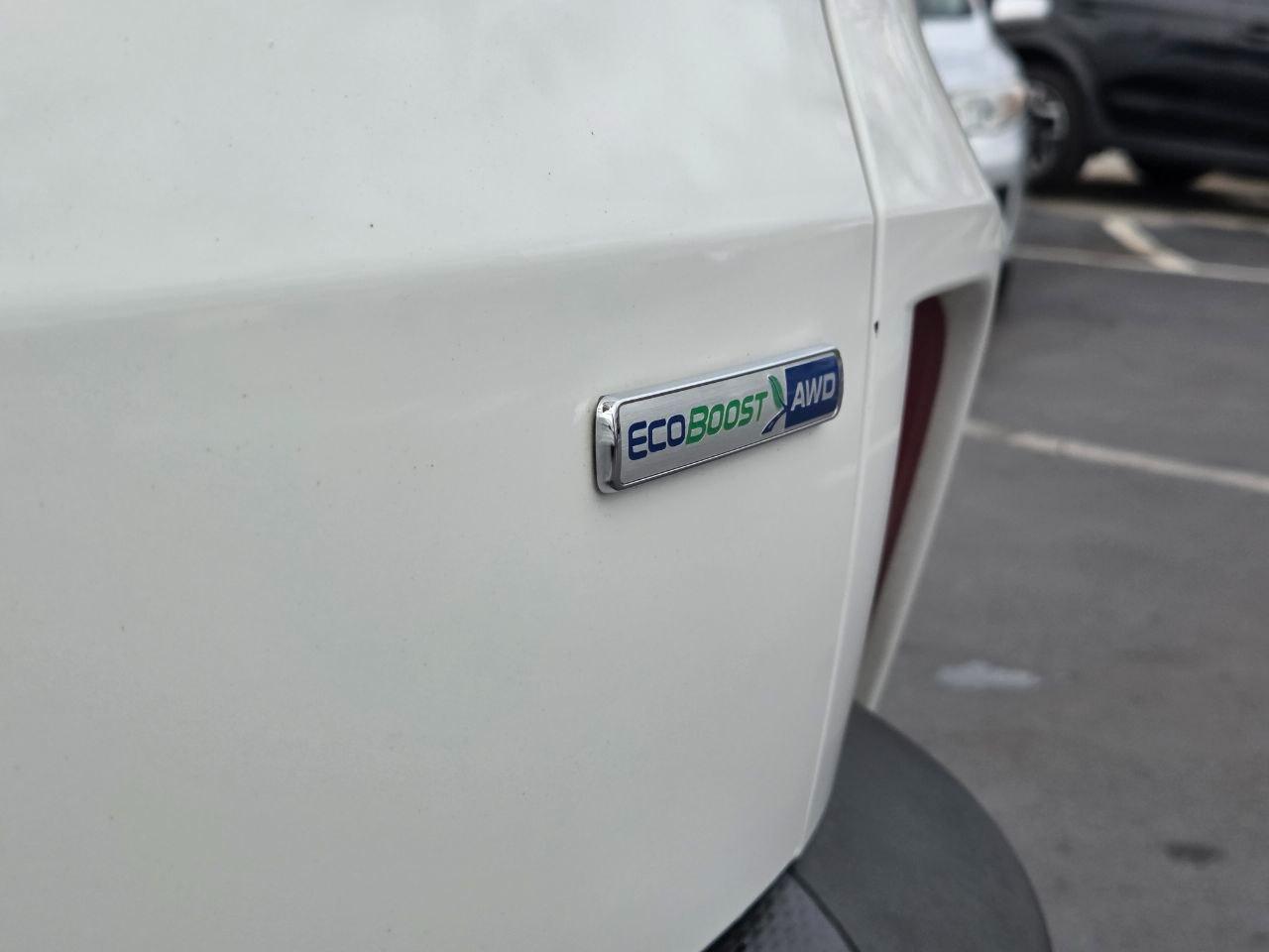 Ford Escape Titanium 4WD 2020