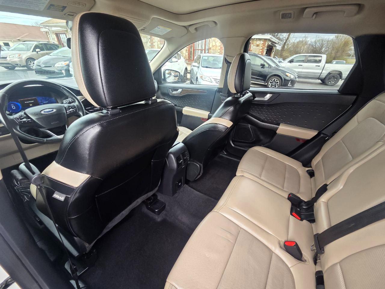 Ford Escape Titanium 4WD 2020