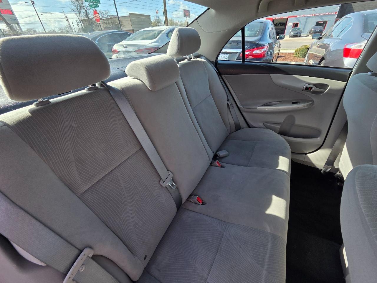 Toyota Corolla LE 2013